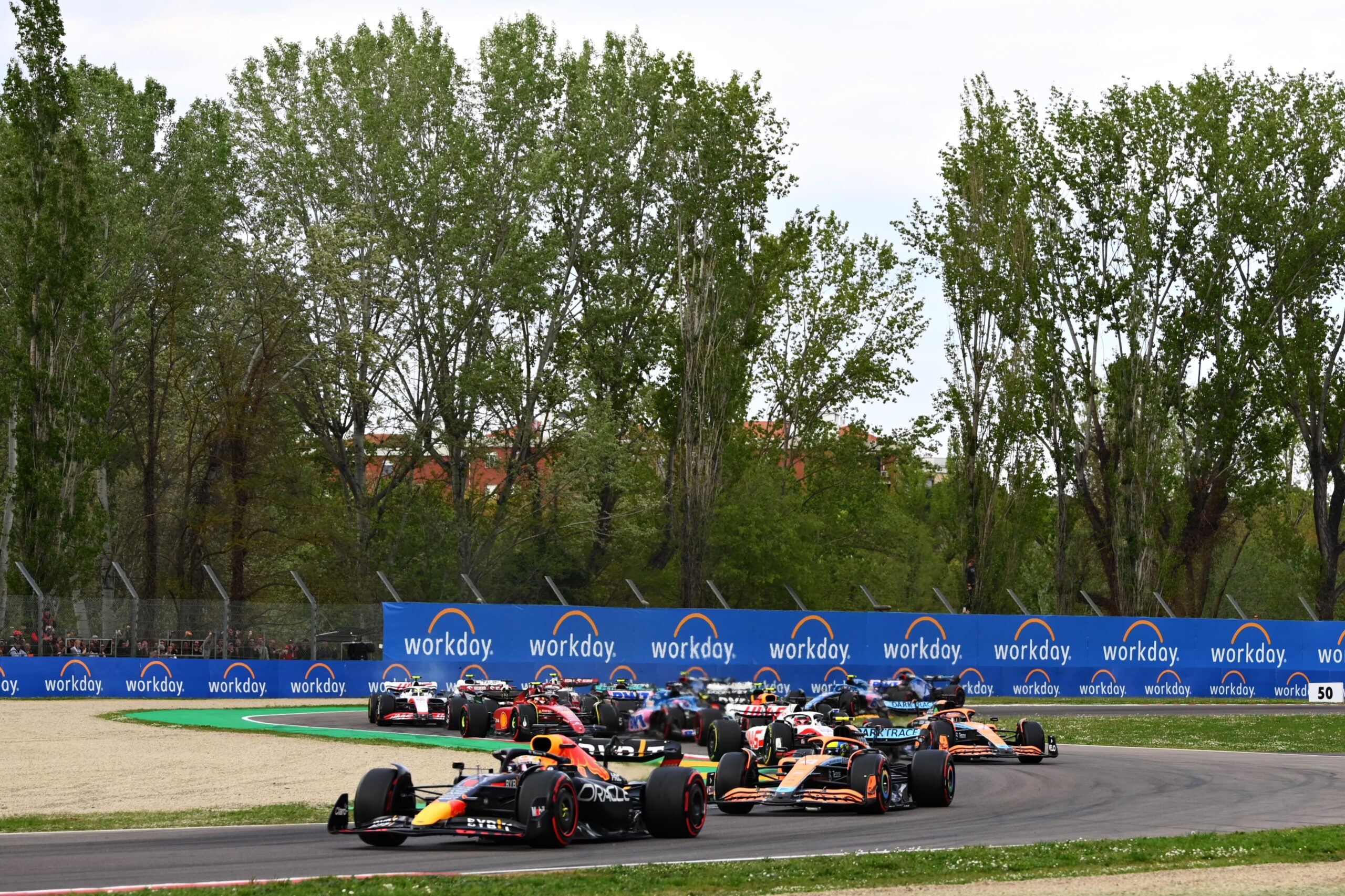 La partenza della gara Sprint del GP di Formula 1 a Imola del 2022