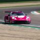 La Porsche #85 delle Iron Dames durante le qualifiche ELMS 4H Imola (© ELMS)