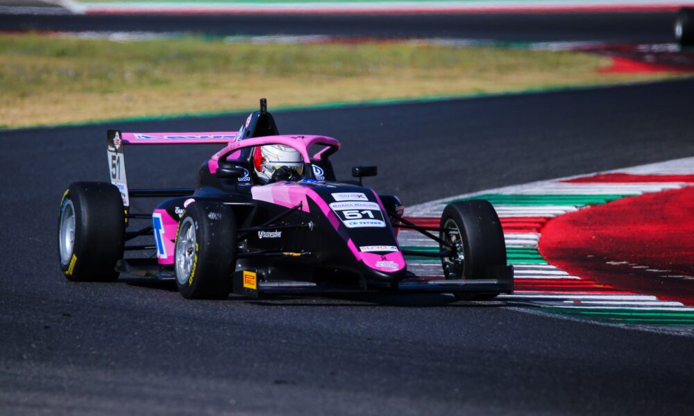 Nakamura-Berta in azione al Mugello con il team Prema in occasione dell'Euro 4 al Mugello