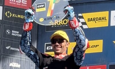 Michele Pirro festeggia il titolo sul podio di Gara 2 al Mugello