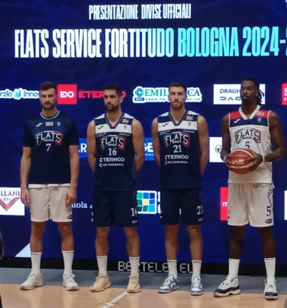 La presentazione delle divise della Fortitudo