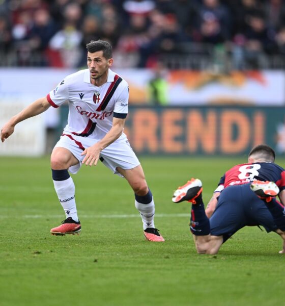 Freuler in azione in Cagliari-Bologna