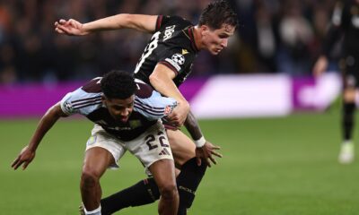 Giovanni Fabbian (© Bologna FC 1909) nella partita di Champions League, Aston Villa vs Bologna.