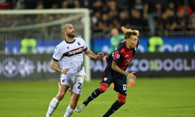 De Silvestri in azione durante Cagliari-Bologna