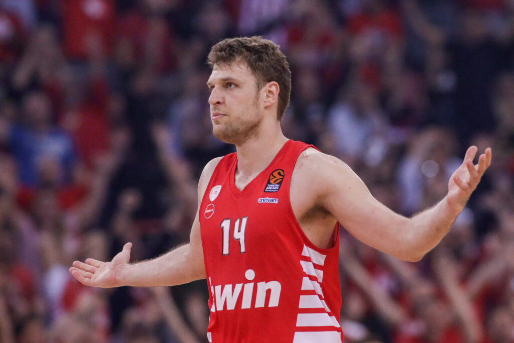 Sasha Vezenkov, Olympiacos (©Euroleague)