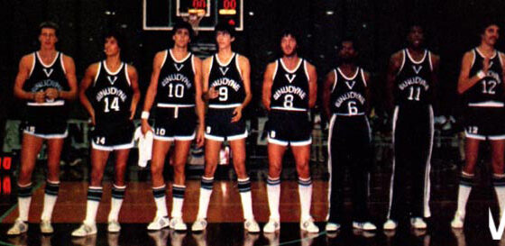 Rieti-Virtus. Virtus 1982/83: Brunelli, Bonamico, Ragazzi, Villalta, Masetti, Goti, Fredrick, Rolle, Generali, Brunamonti