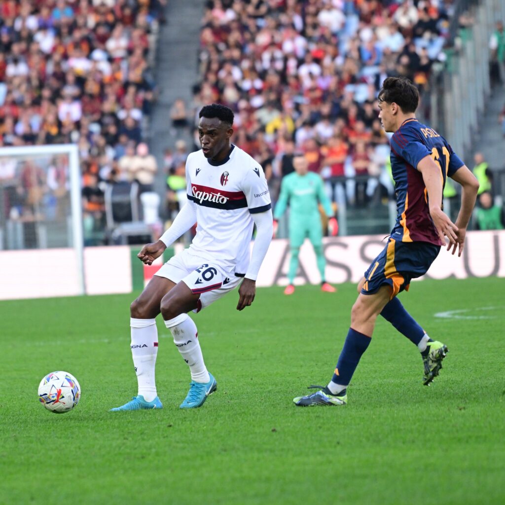 Jhon Lucumì (© Bologna FC 1909)