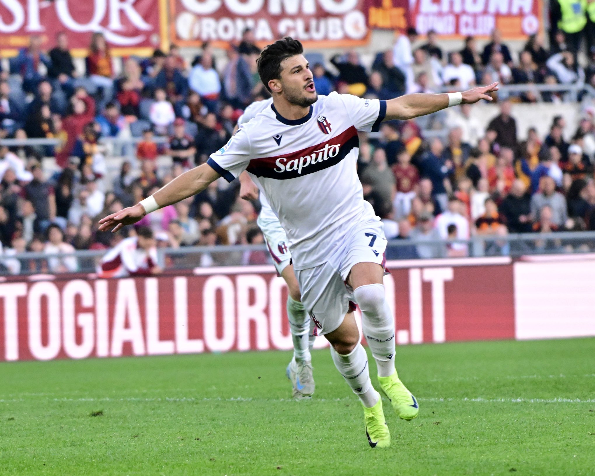 Riccardo Orsolini in Roma-Bologna 2 a 3 (© Bologna FC 1909)