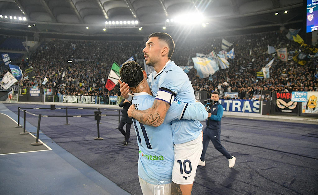 Taty Catellanos e Mattia Zaccagni con la maglia della Lazio 