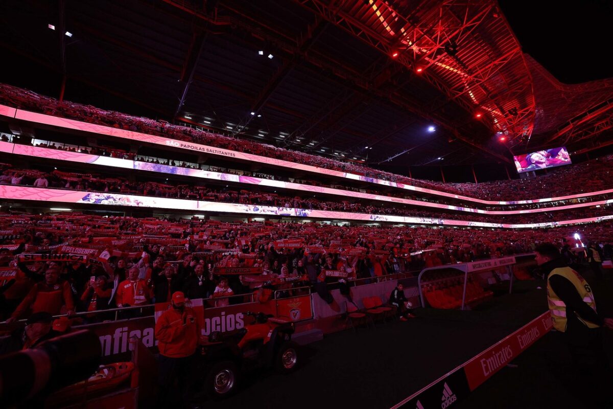 Lo stadio Da Luz, sede della prossima trasferta europea del Bologna