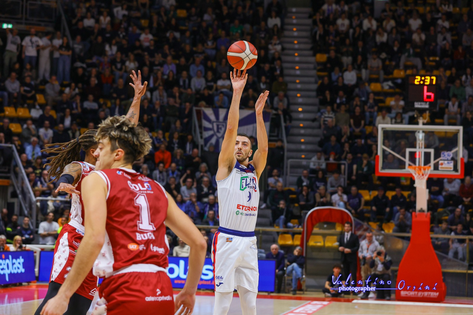 Riccardo Bolpin in Fortitudo Flats Service Bologna - Libertas Livorno (©Valentino Orsini - Fortitudo Flats Service Bologna)