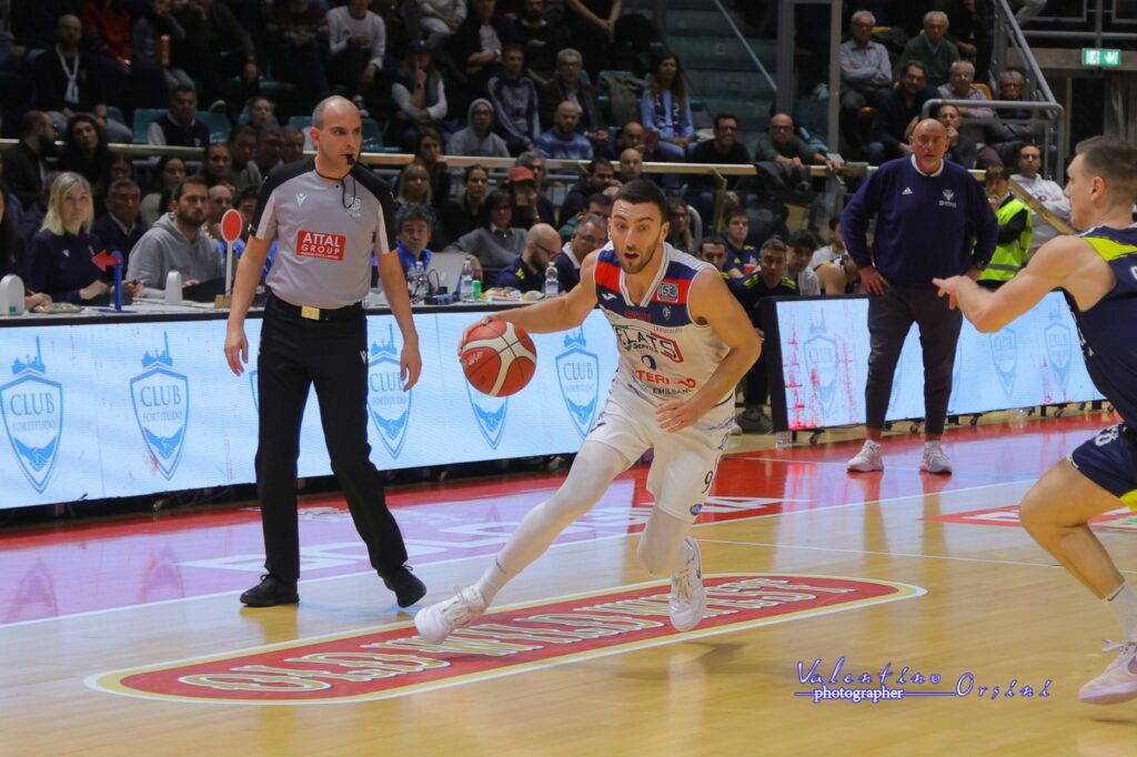 Fortitudo Flats Service Bologna - Reale Mutua Torino (©Valentino Orsini - Fortitudo Flats Service Bologna)