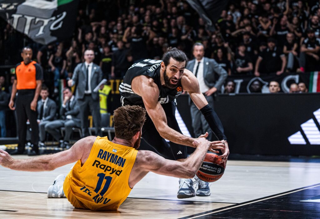 Shengelia miglior realizzatore con 16 punti (©Virtus Pallacanestro)