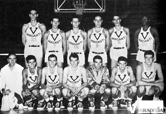 Virtus-Villeurbanne. Virtus 1957/58. In piedi: Calebotta, Andreo, Lovari, Alesini, Borghi, F. Johnson. Sotto: Grossi (massaggiatore), Pellanera, Carlo Negroni, Lucev, Tracuzzi, Canna, Gambini