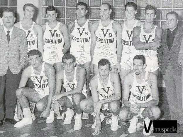 Virtus-Ignis. Virtus 1960/61. In piedi: Battilani (vice), Barlucchi, Canna, Paoletti, Alesini, Lombardi, Pellanera, Kucharski (all.). Sotto: Gambini, Conti, Sardagna, Calebotta