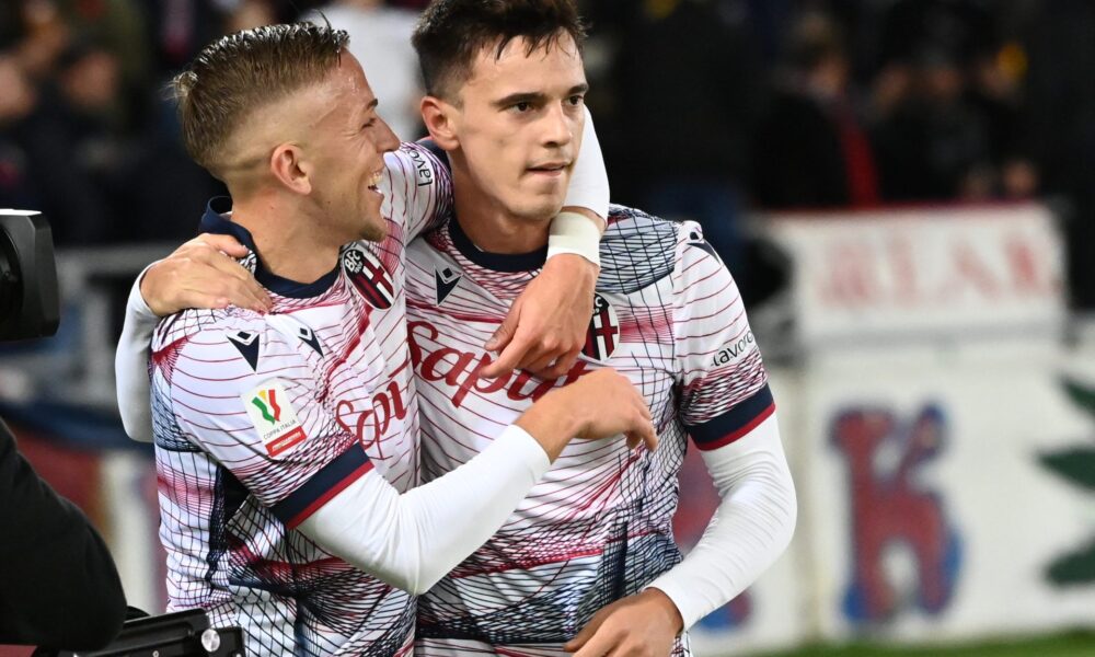 Jesper Karlsson e Nikola Moro (© Bologna FC 1909)