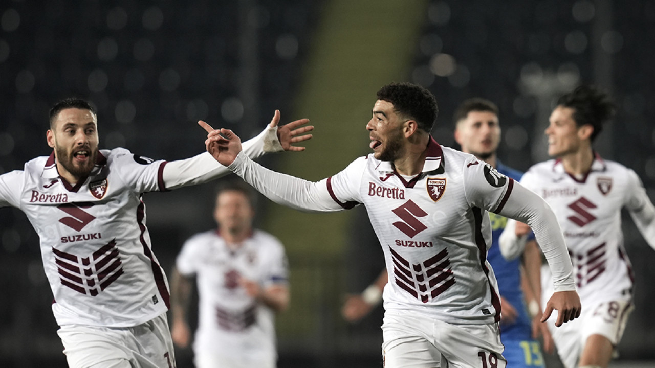 Che Adams e Nikola Vlasic esultano per il gol vittoria in Torino-Empoli