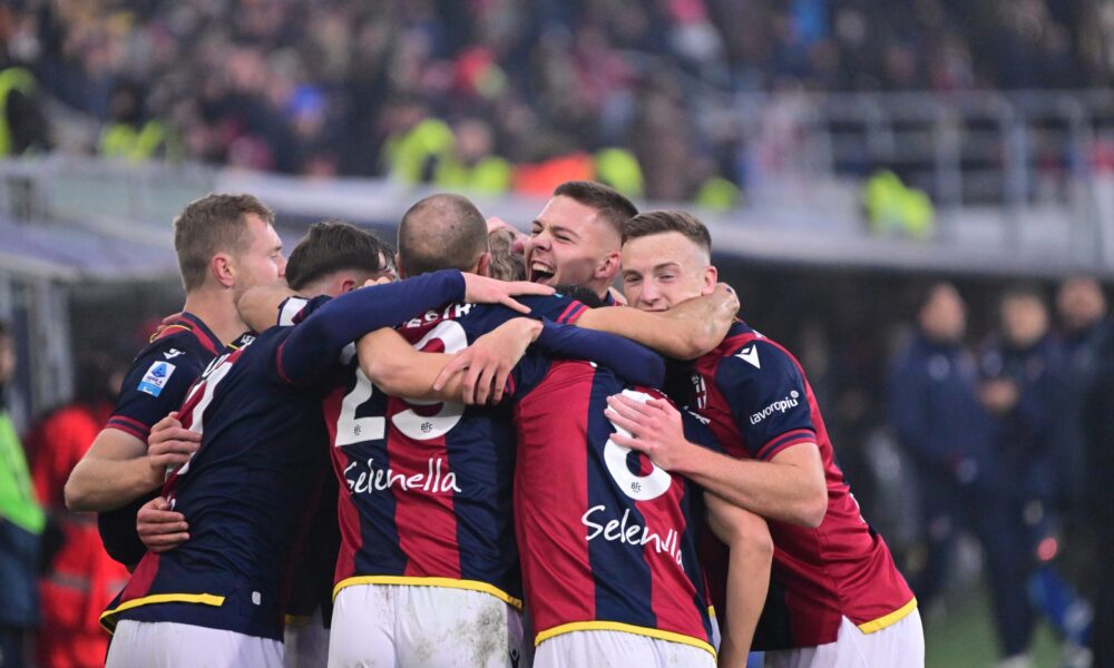 La felicità dei giocatori del Bologna