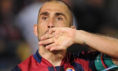 Marco Di Vaio con la maglia del Bologna