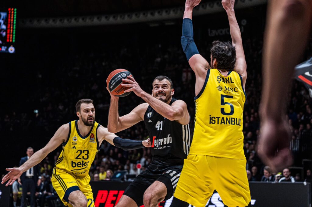 Ante Zizic (©Virtus Pallacanestro)