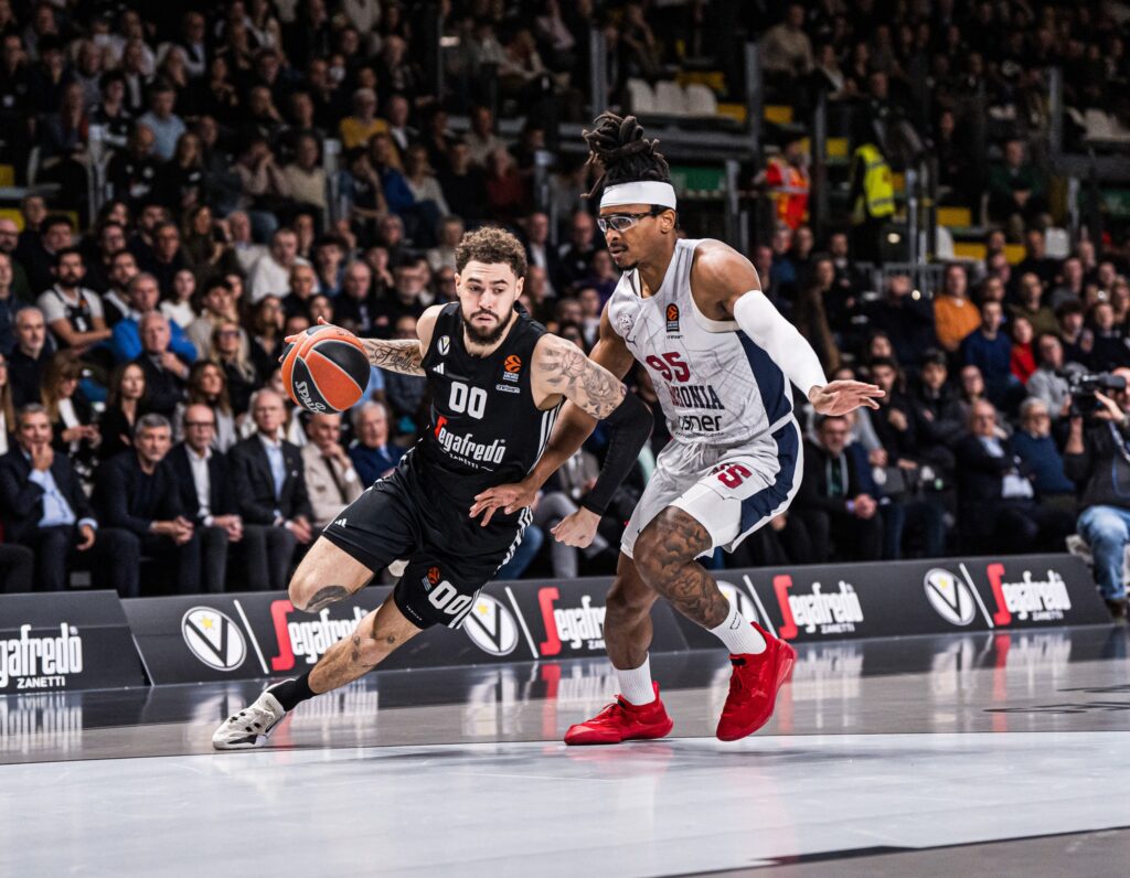 Isaia Cordinier (©Virtus Pallacanestro)