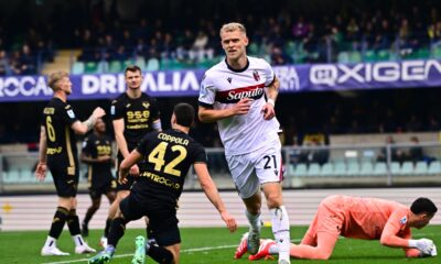 Jens Odgaard dopo il goal in Verona-Bologna (© Bologna FC 1909)